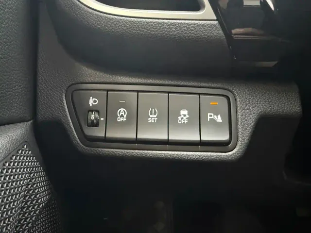 Kia Seltos — Фото автомобиля 16