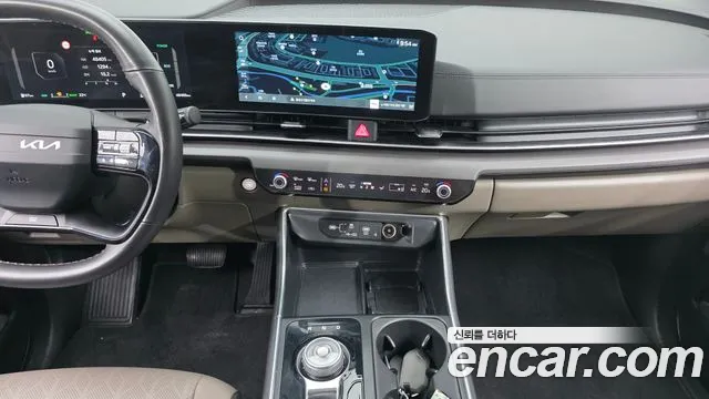 Kia Carnival Generation 4 — Фото автомобиля 14