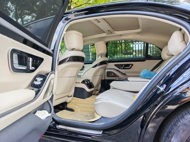 Mercedes-Benz S-Class — Фото автомобиля 8
