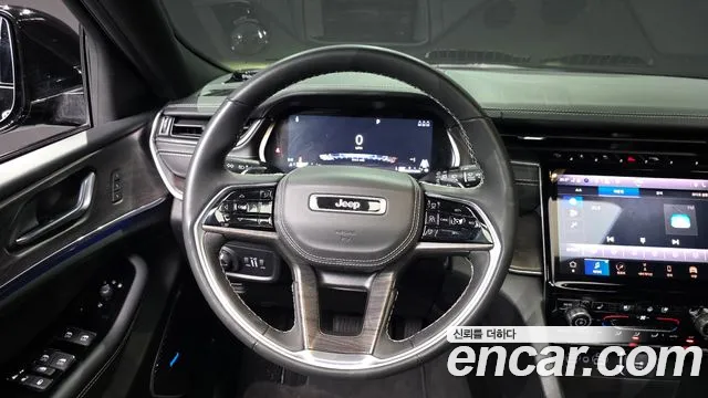 Jeep Cherokee Grand Cherokee(WL) 3.6 Overland — Фото автомобиля 13