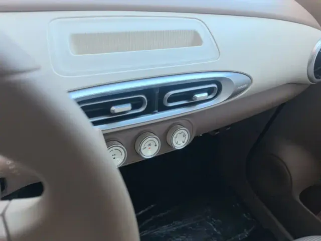 Wuling Hongguang Mini EV — Фото автомобиля 12