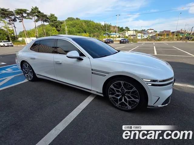 Genesis G90 RS4 — Фото автомобиля 15
