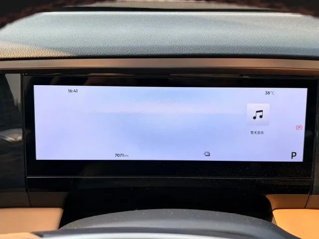 Geely Galaxy L7 — Фото автомобиля 17