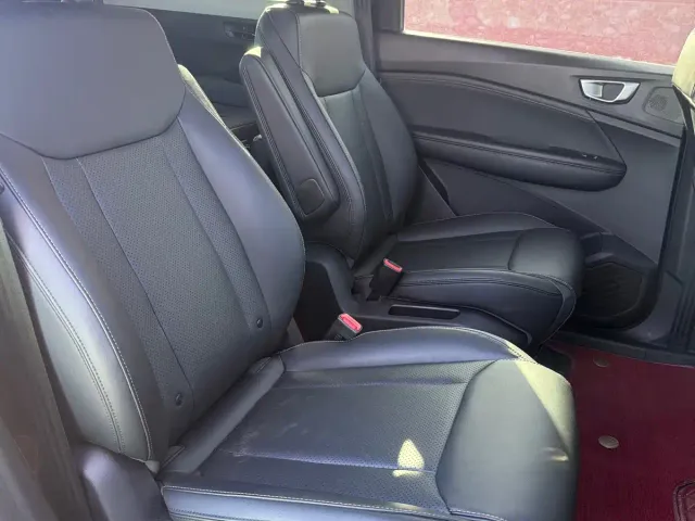 Wuling Jiachen — Фото автомобиля 15