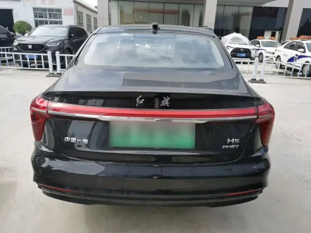 Hongqi H5 PHEV — Фото автомобиля 5