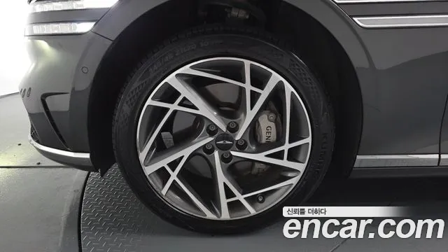 Genesis G90 Бензин 3.5 турбо AWD — Фото автомобиля 5