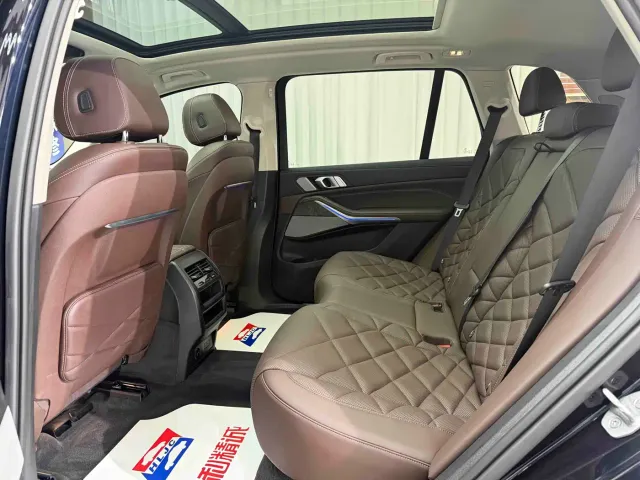 BMW X5 — Фото автомобиля 8