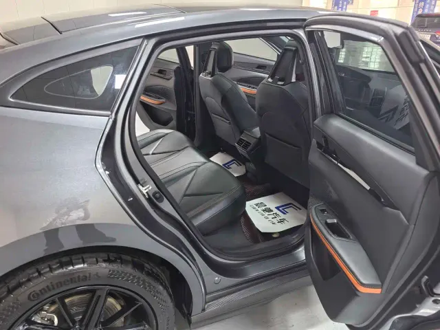 Changan Changan UNI-V iDD 2023 Smart Electric iDD 1.5T 113km Smart Cool Type — Фото автомобиля 13