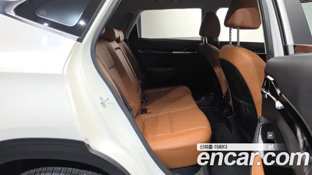 Kia Seltos Бензин 1.6 турбо 2WD — Фото автомобиля 10