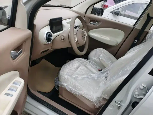 Wuling Hongguang Mini EV — Фото автомобиля 15