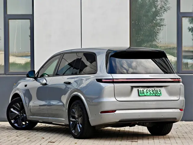 Li Auto L9 — Фото автомобиля 8