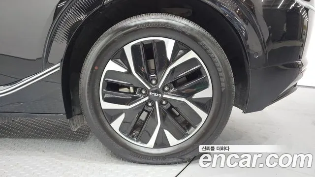 Kia EV6 — Фото автомобиля 6