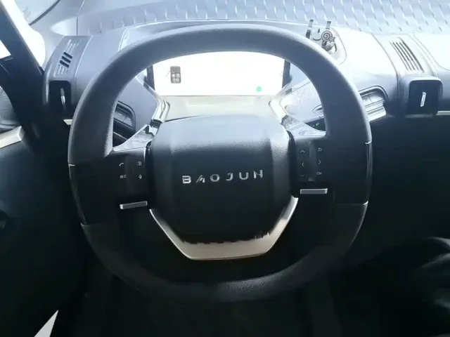 Baojun KiWi EV — Фото автомобиля 10