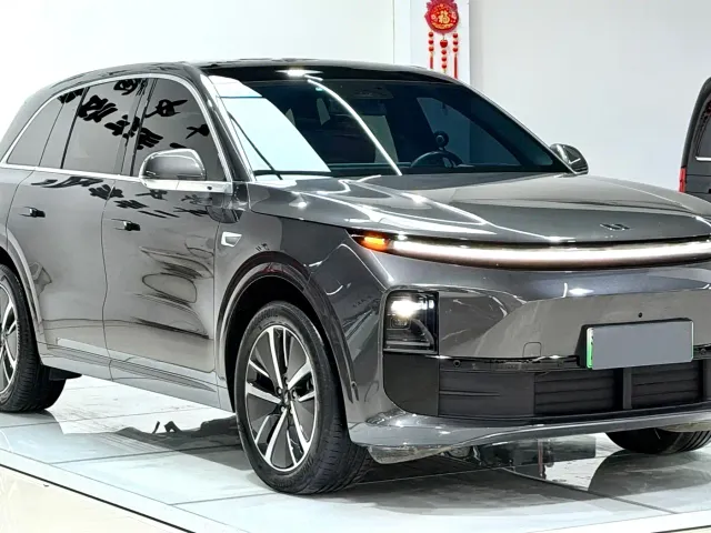 Li Auto L6 — Фото автомобиля 3