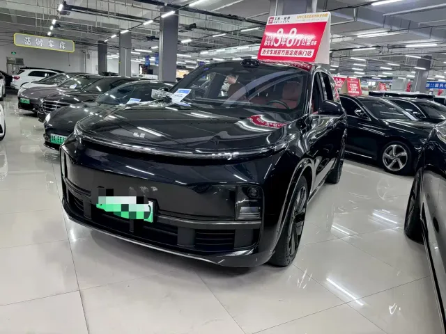 Li Auto L9 — Фото автомобиля 2