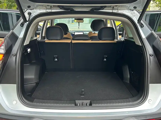 Geely Boyue L — Фото автомобиля 19