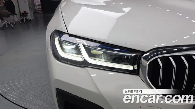 BMW 5-Series — Фото автомобиля 20
