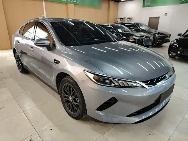 BYD Qin PLUS — Фото автомобиля 3