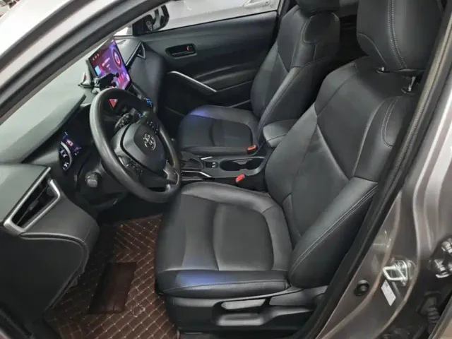 Toyota Corolla Cross — Фото автомобиля 14