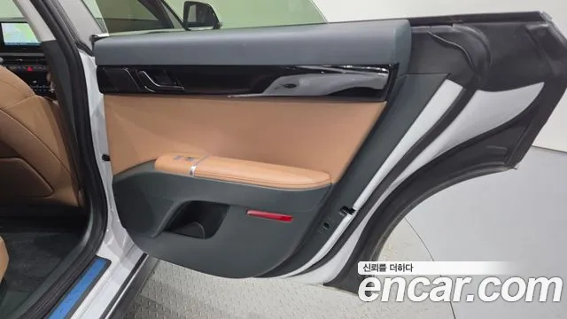 Hyundai Grandeur GN7 — Фото автомобиля 14