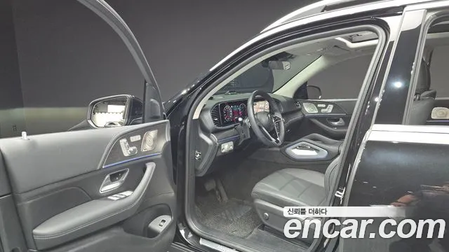 Mercedes-Benz GLE-Class — Фото автомобиля 15