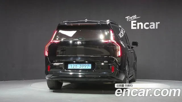 Kia EV9 — Фото автомобиля 4