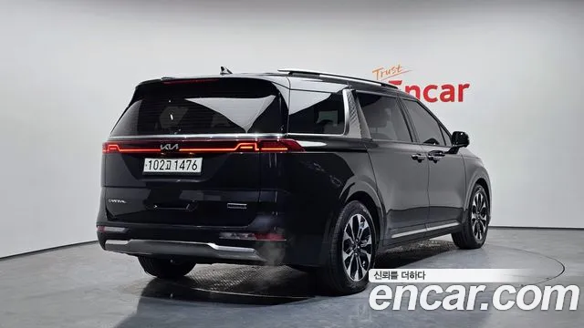 Kia Canival Carnival 4 поколение Бензин 7 мест Signature — Фото автомобиля 2