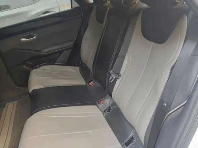 BYD Qin L — Фото автомобиля 13