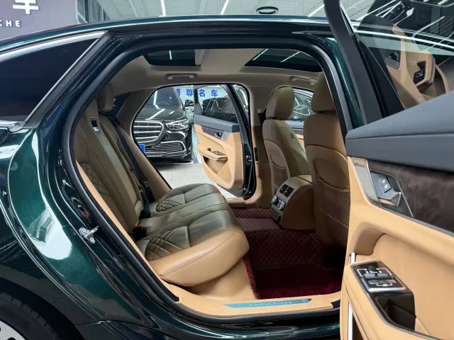 Jaguar XFL — Фото автомобиля 16