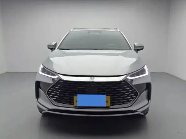 BYD Tang — Фото автомобиля 3