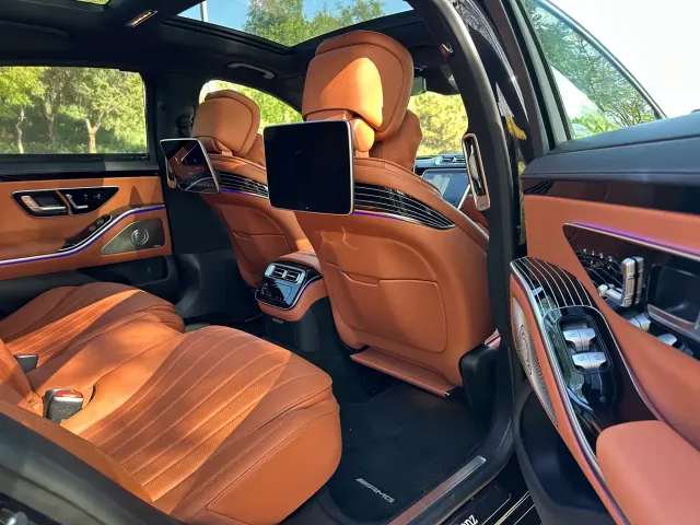 Mercedes-Benz S-Class — Фото автомобиля 15