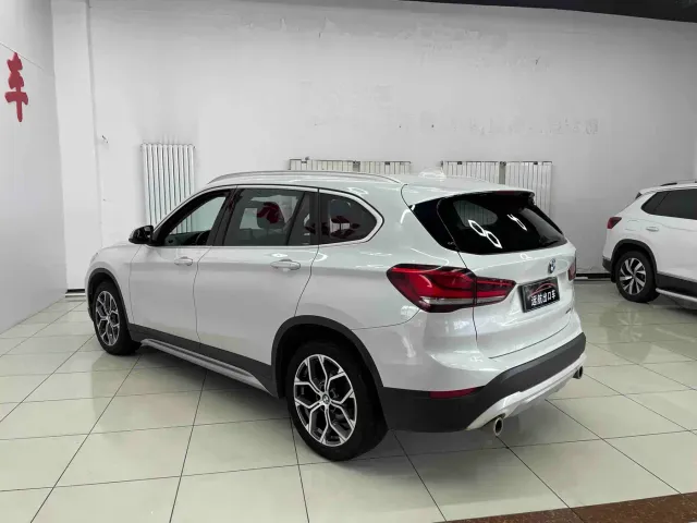 BMW BMW X1 2022 sDrive20Li Fashion — Фото автомобиля 5