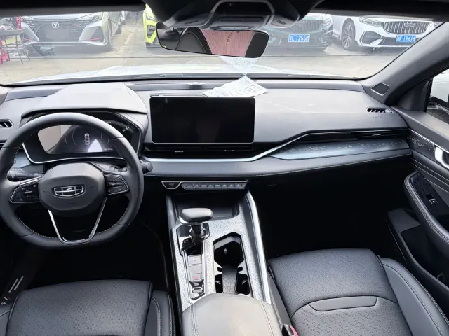 Geely Xingrui — Фото автомобиля 8