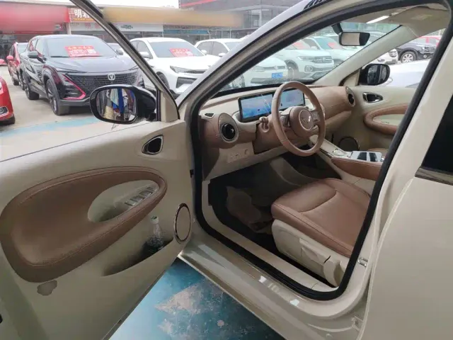 Wuling Bingo — Фото автомобиля 15