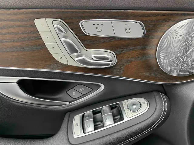 Mercedes-Benz Mercedes-Benz GLC 2022 GLC 300 L 4MATIC Dynamic Collector's Edition — Фото автомобиля 11