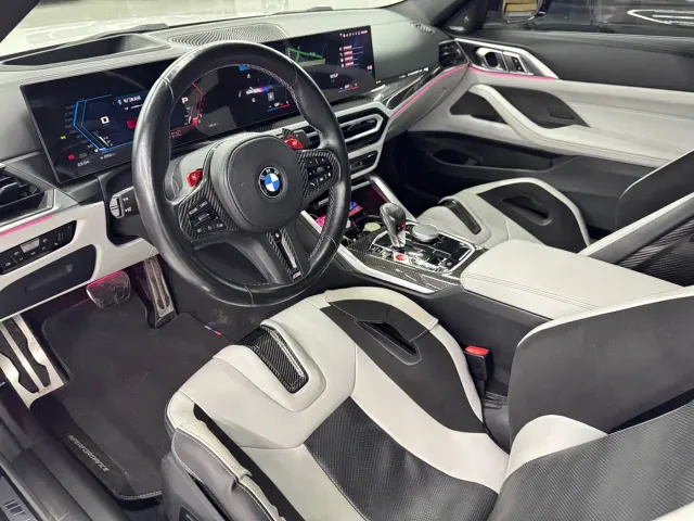 BMW M4 — Фото автомобиля 8