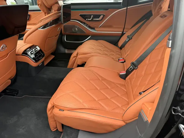 Mercedes-Benz Maybach S-Class — Фото автомобиля 16