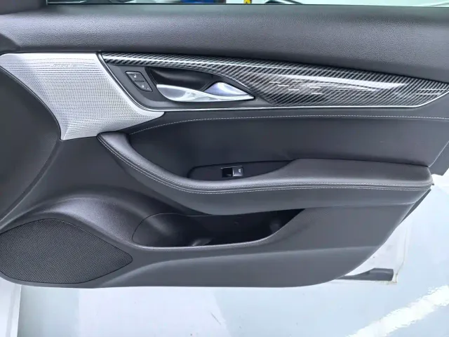 Cadillac CT5 — Фото автомобиля 11