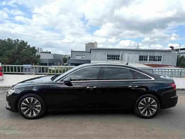 Audi A6L — Фото автомобиля 2