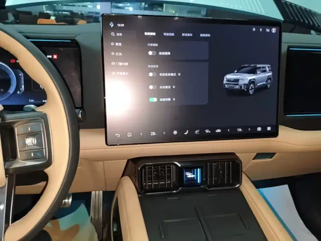 BYD FangChengBao Leopard 8 — Фото автомобиля 12