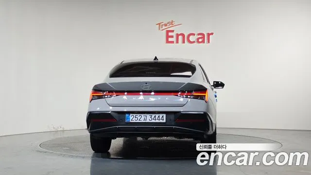 Hyundai Avante CN7 — Фото автомобиля 4