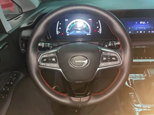 GAC Trumpchi M6 — Фото автомобиля 10