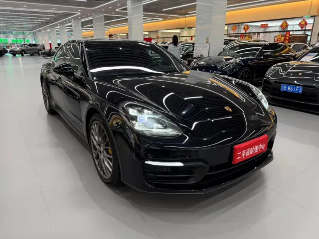 Porsche Panamera — Фото автомобиля 3
