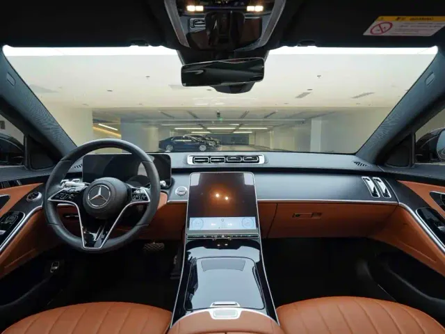 Mercedes-Benz S-Class — Фото автомобиля 17