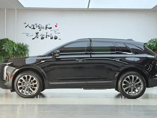 Cadillac XT5 — Фото автомобиля 15