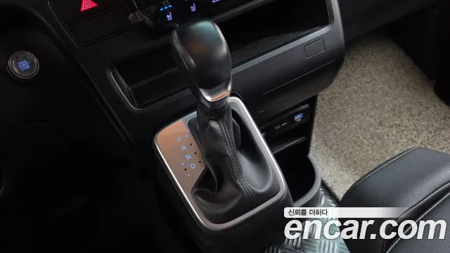 Hyundai Staria — Фото автомобиля 12
