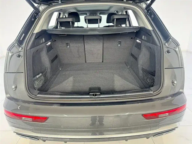 Audi Q5L — Фото автомобиля 6