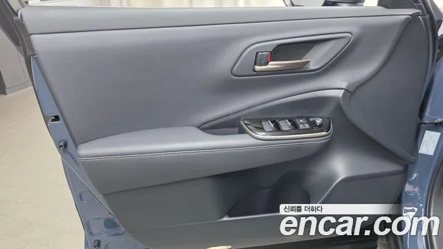 Toyota Crown — Фото автомобиля 24