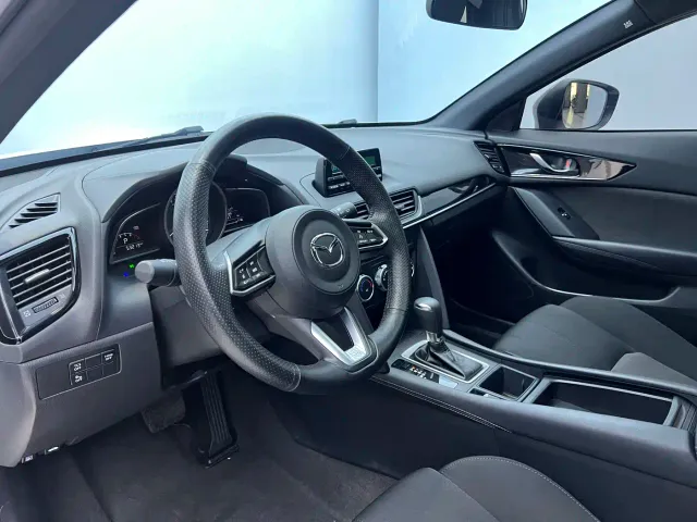 Mazda CX-4 — Фото автомобиля 3