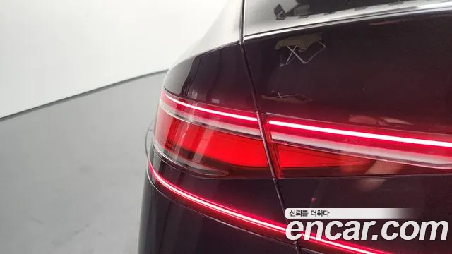 Genesis G90 Бензин 3.5 турбо AWD — Фото автомобиля 20